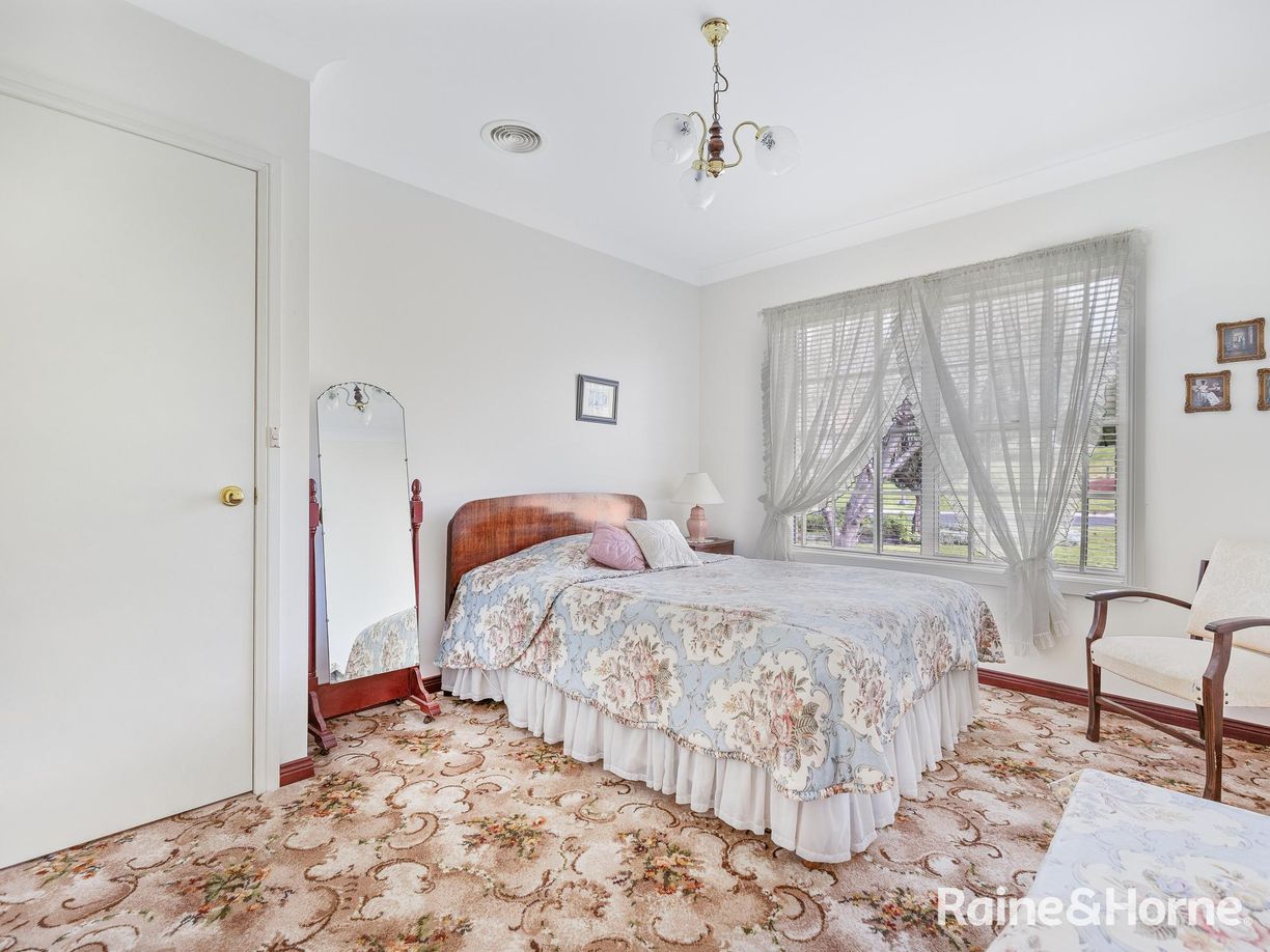 19 Lorimer Street — photo 10 of 25