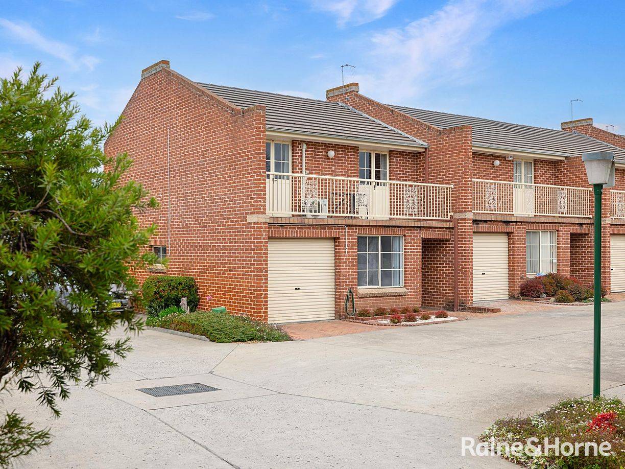 5/171 Keppel Street — photo from Raine & Horne