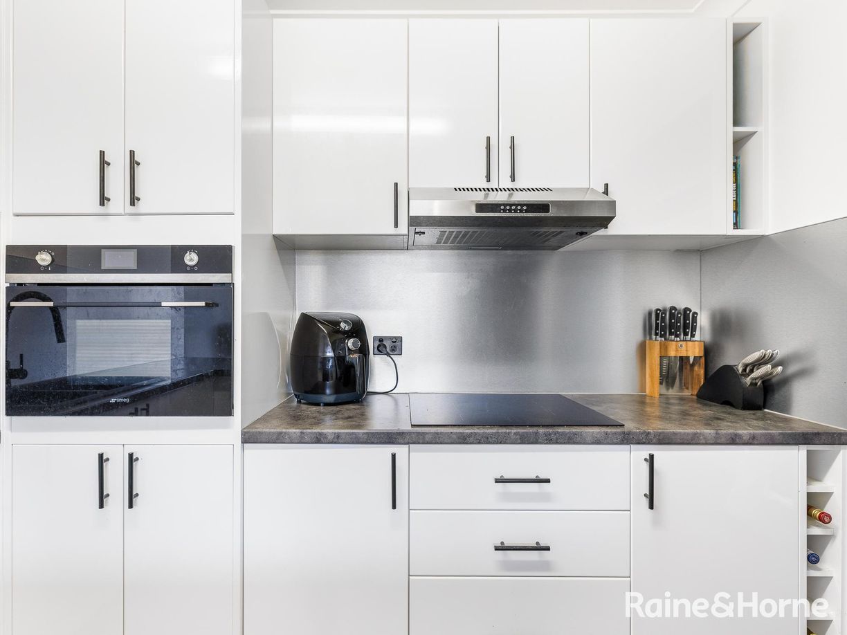 5/171 Keppel Street — photo 3 of 15