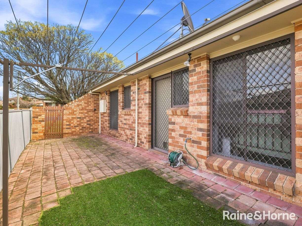 1/41 Lambert Street — photo 9 of 13