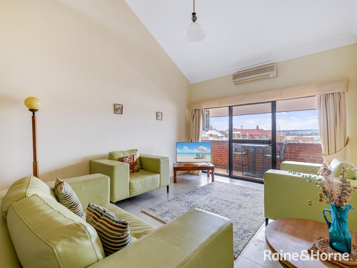 8/108 William Street — photo 5 of 18
