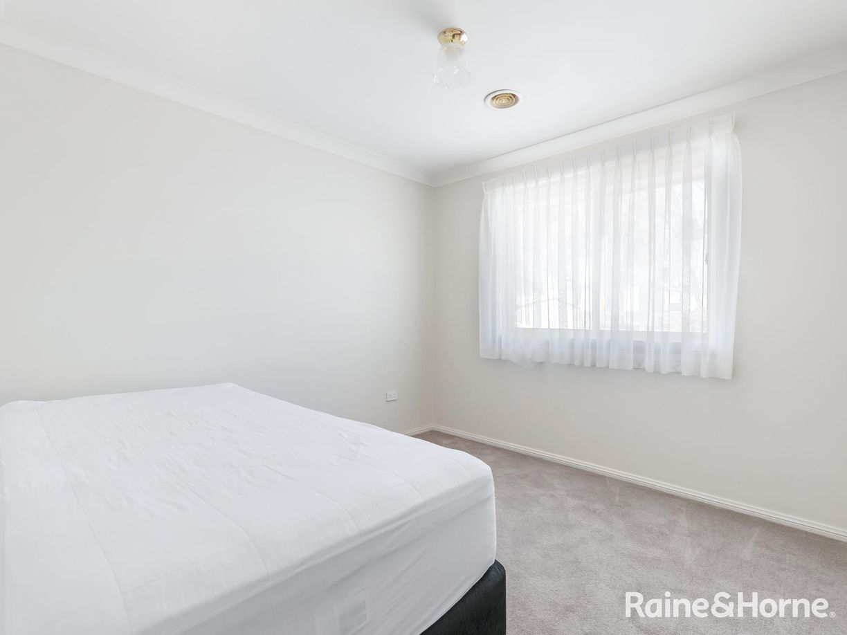 7 Huntingdale Close — photo 12 of 18