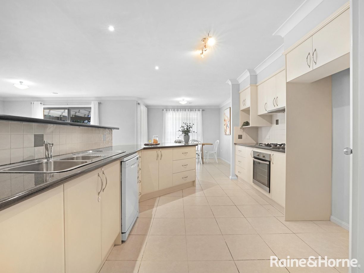 18 Tandora Street — photo 7 of 23