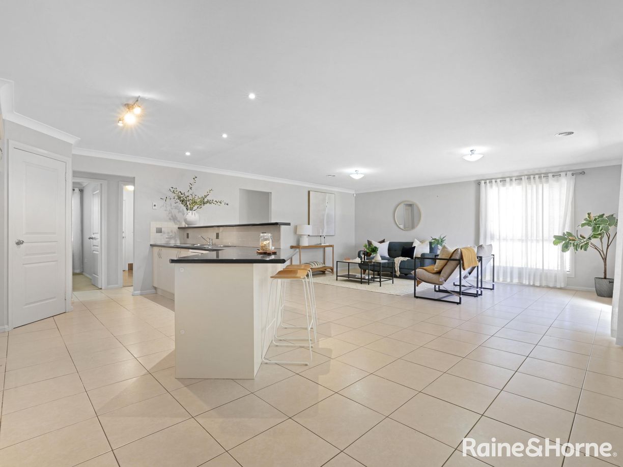 18 Tandora Street — photo 8 of 23