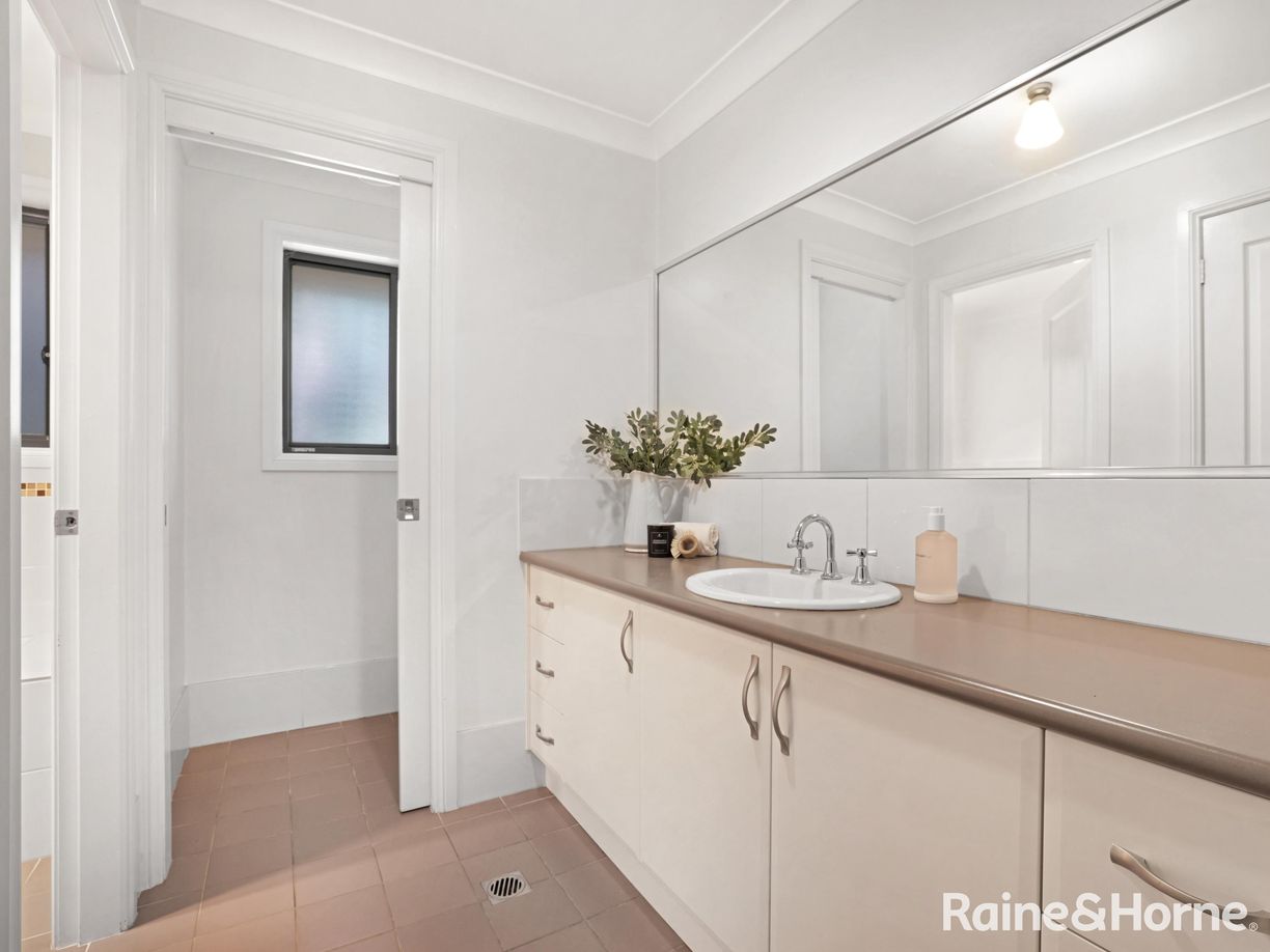 18 Tandora Street — photo 12 of 23