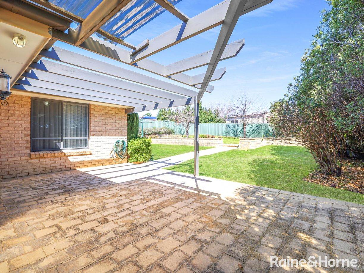 18 Tandora Street — photo 16 of 23