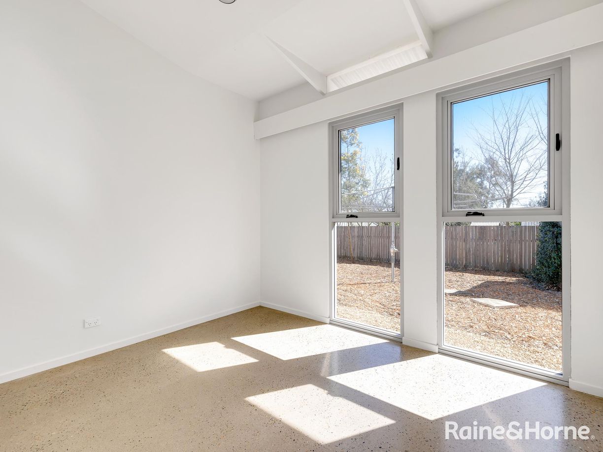 18B Eugenie Street — photo 9 of 19