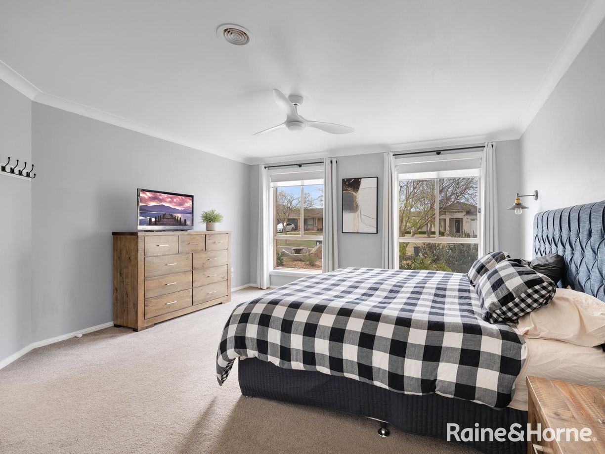 27 Federation Drive — photo 7 of 17