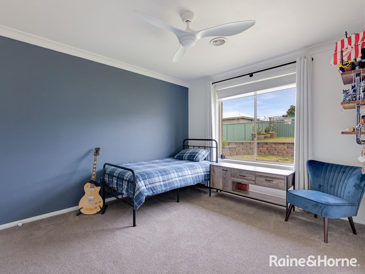 27 Federation Drive — photo 10 of 17