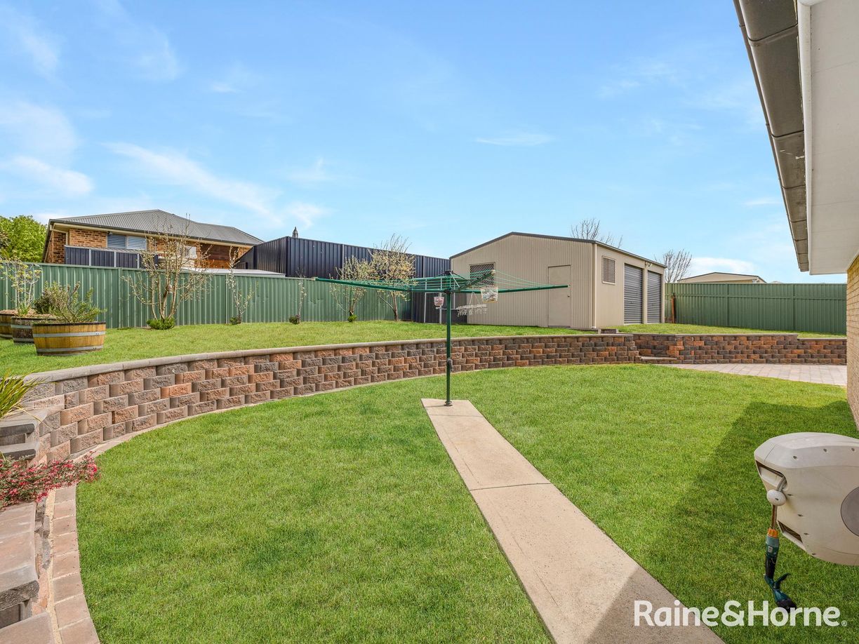 27 Federation Drive — photo 16 of 17