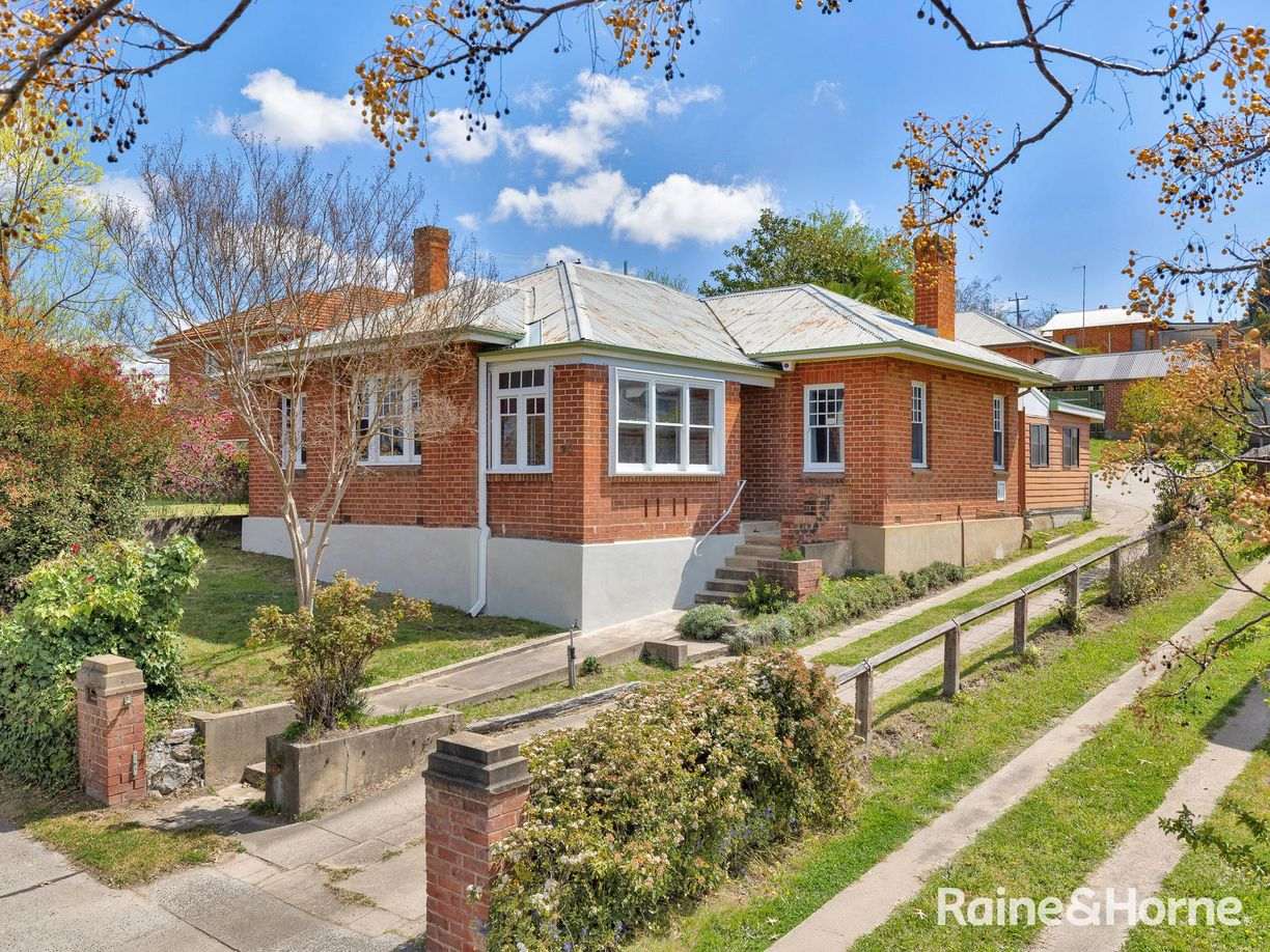 215 Stewart Street — photo from Raine & Horne