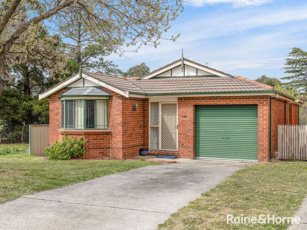 1/66 Bonnor Street — photo from Raine & Horne