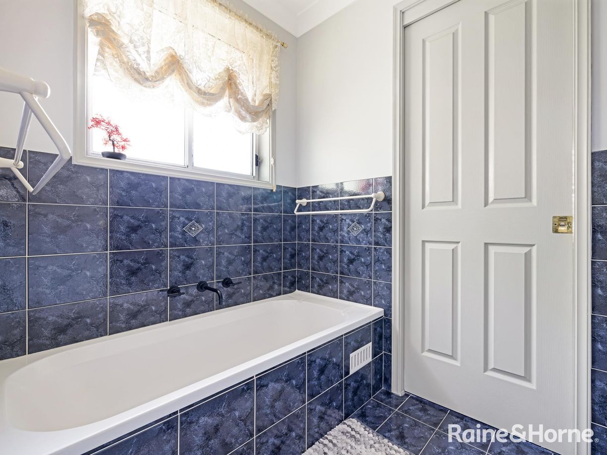 6 Hastings Place — photo 10 of 14