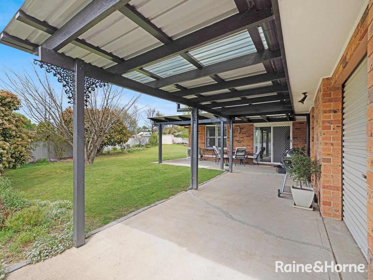 6 Hastings Place — photo 12 of 14
