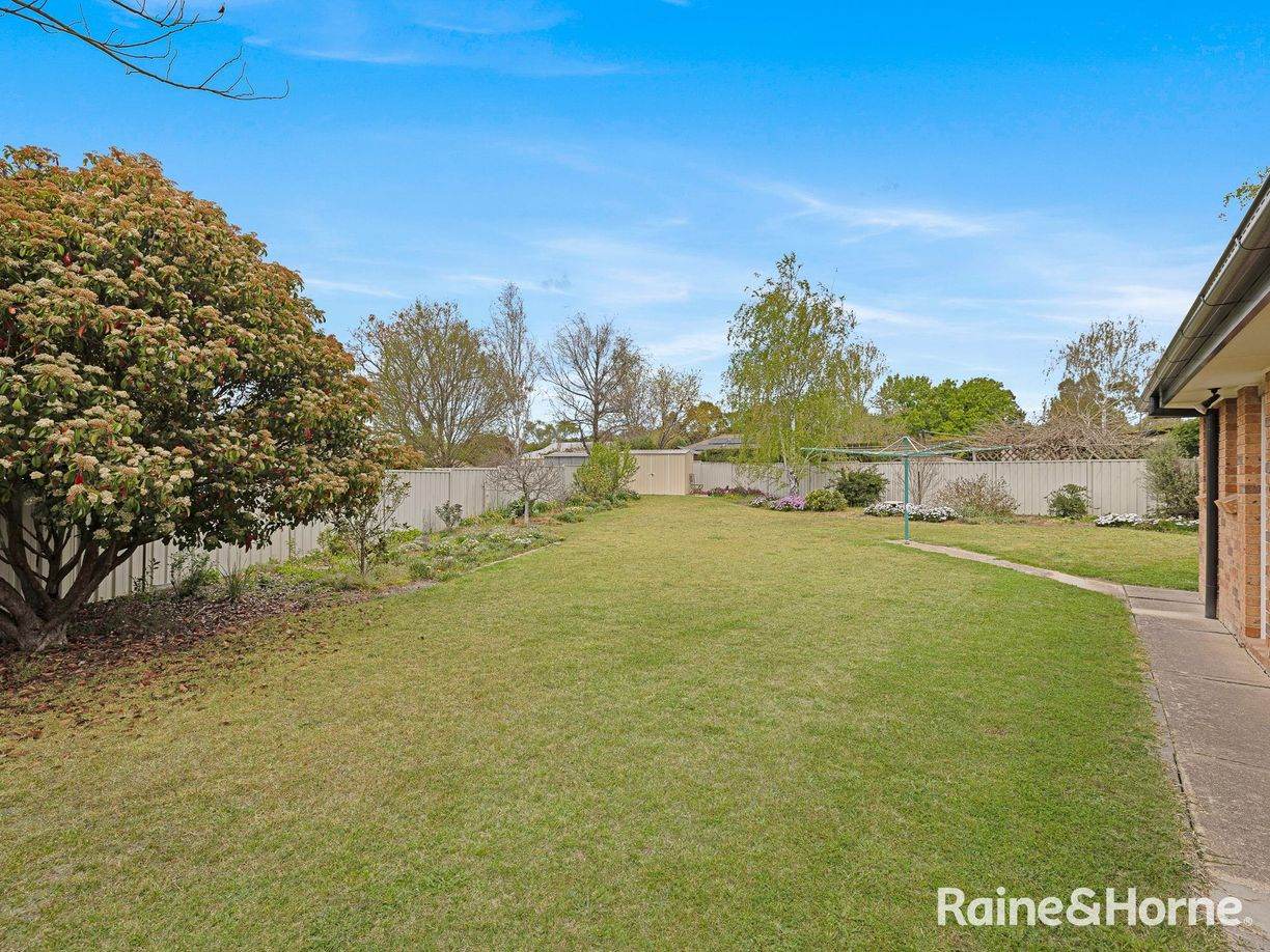 6 Hastings Place — photo 13 of 14