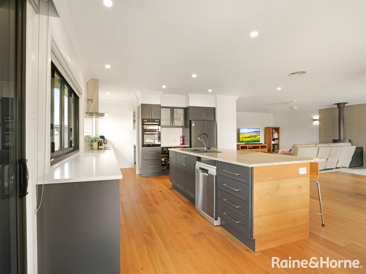 31 Ignatius Place — photo 7 of 30