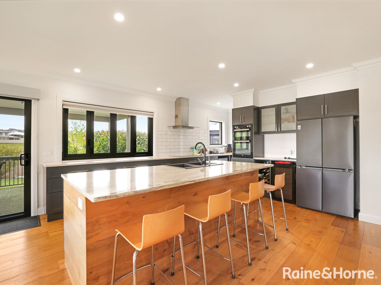 31 Ignatius Place — photo 8 of 30