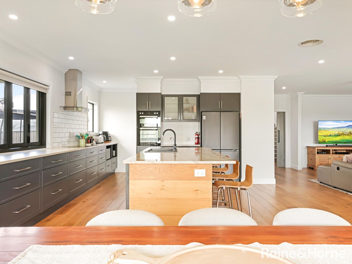 31 Ignatius Place — photo 10 of 30