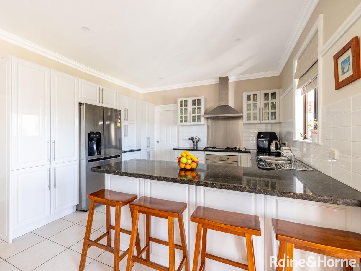 2216 Freemantle Road — photo 4 of 30