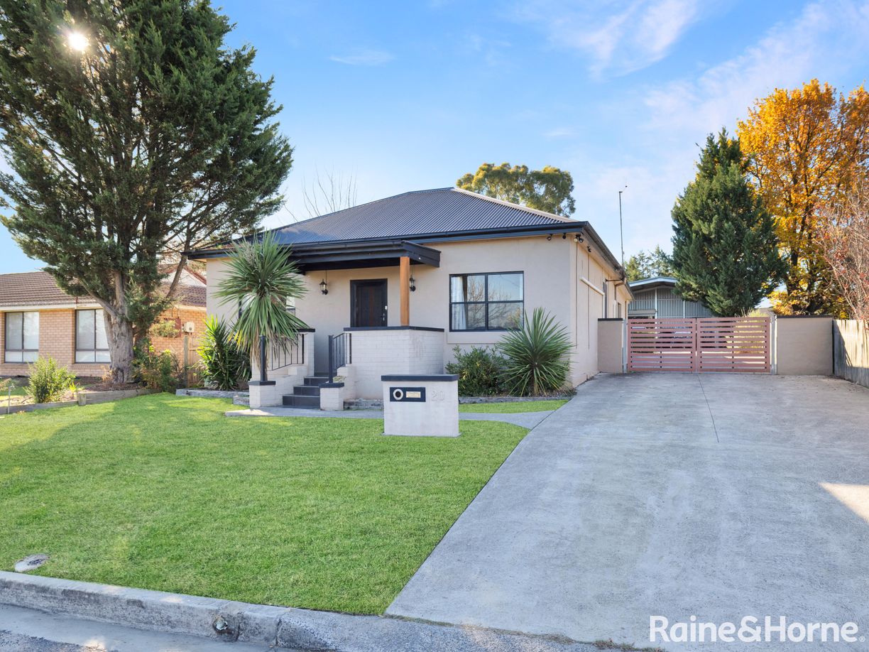 20 Logan Street, EGLINTON, NSW 2795 Raine & Horne Bathurst
