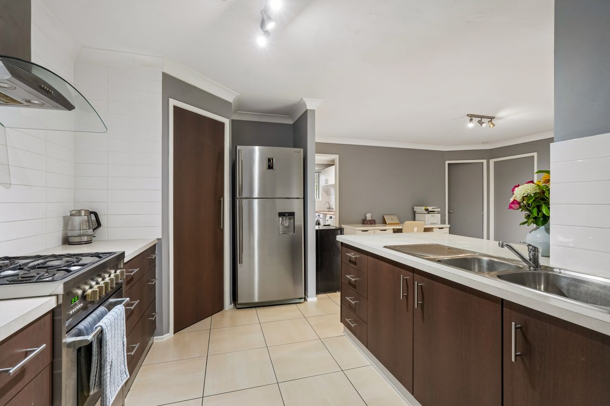 7 Rankin Close — photo 6 of 18