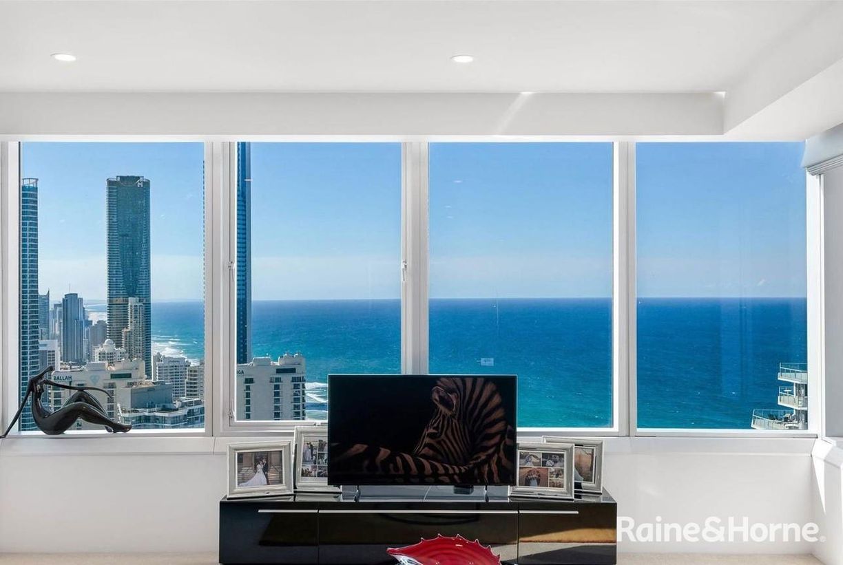 3902/9 Hamilton Avenue — photo from Raine & Horne Surfers Paradise