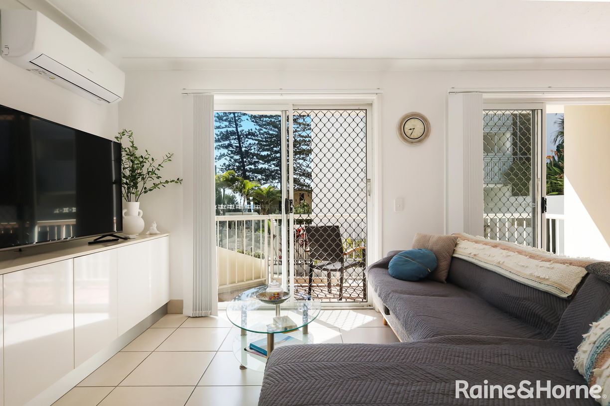 13/11 Frederick Street — photo 2 of 10