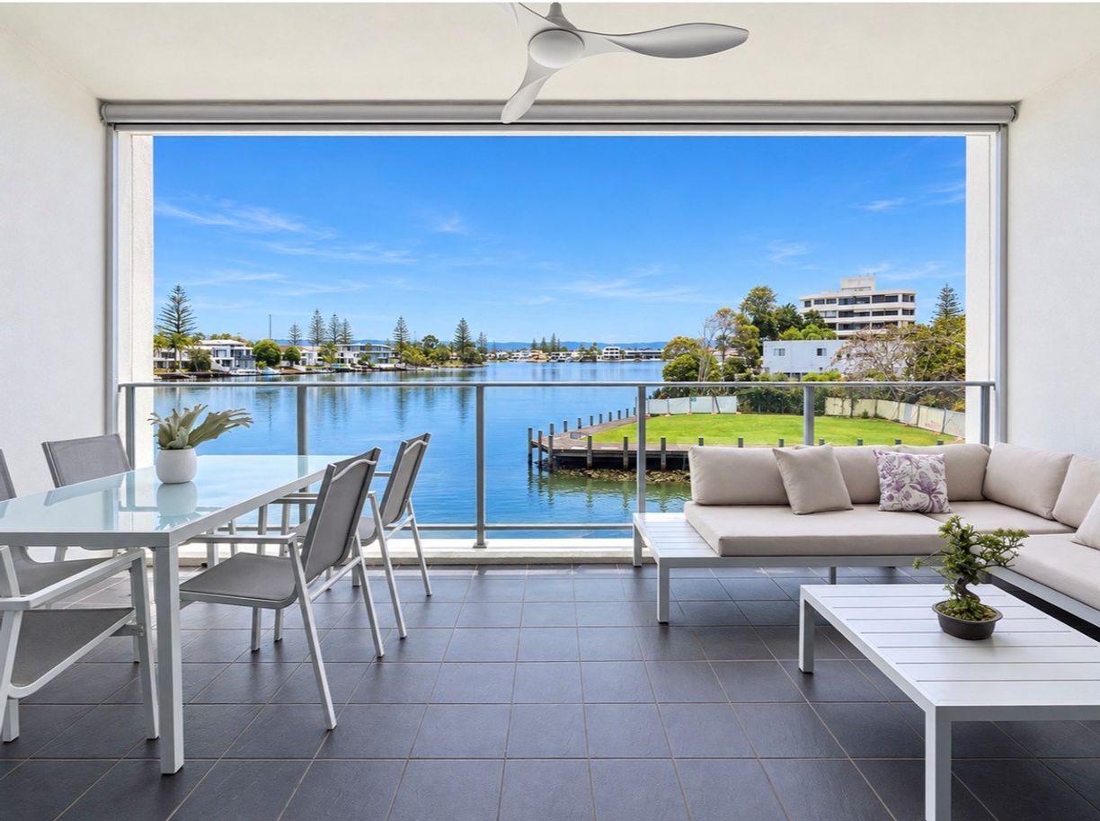 209/30 Paradise Island — photo from Raine & Horne Surfers Paradise