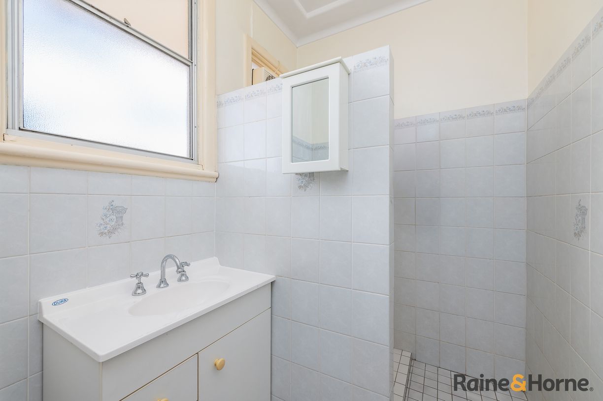 242 Beardy Street — photo 12 of 17