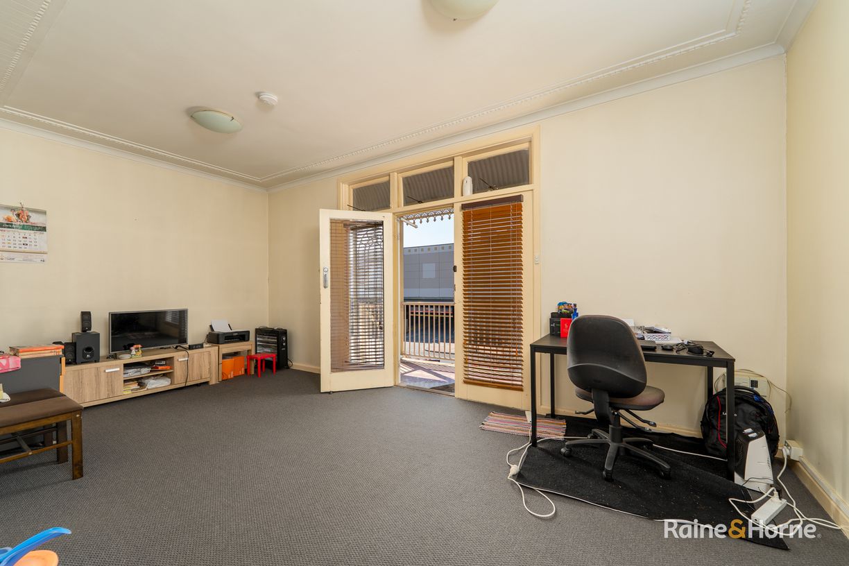 3/242 Beardy Street — photo 3 of 11