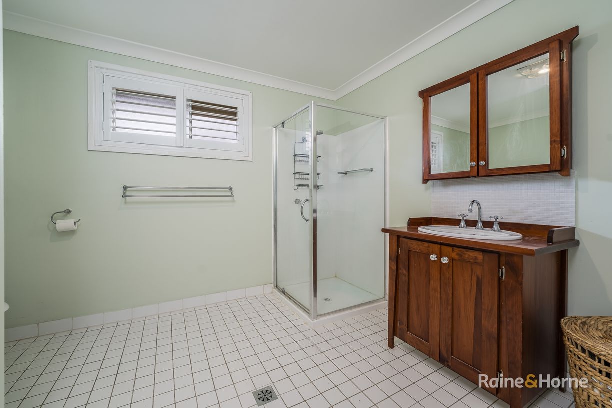 12743 Oxley Highway — photo 8 of 19