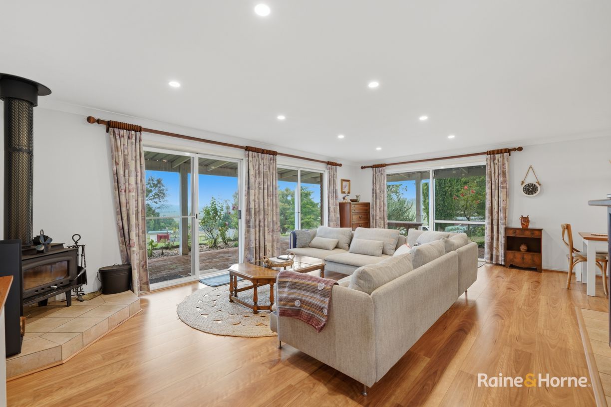 37 Chandlers Road — photo 3 of 14