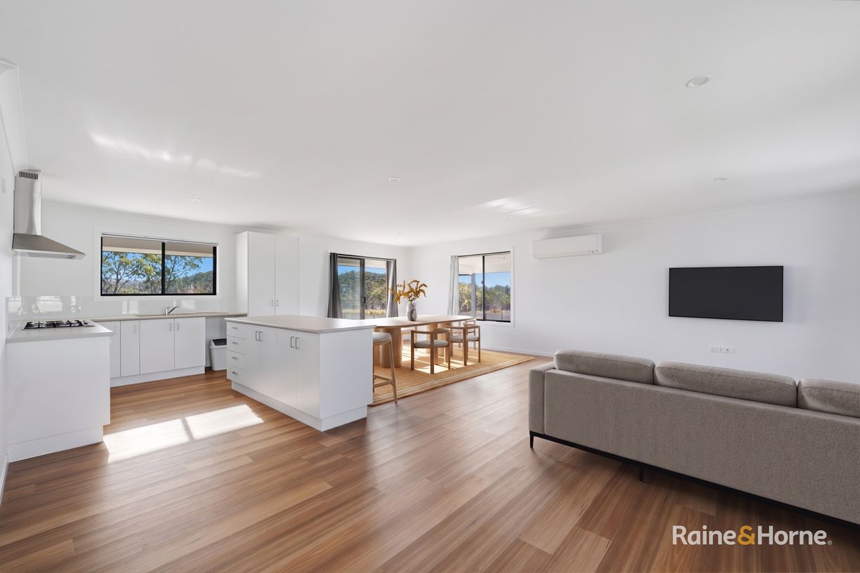 5 Parkes Drive — photo 4 of 15