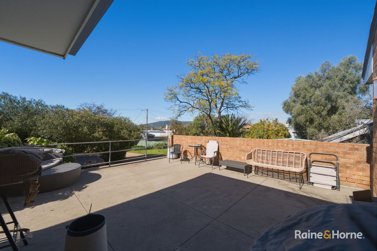 8 Dalley Street — photo 14 of 17