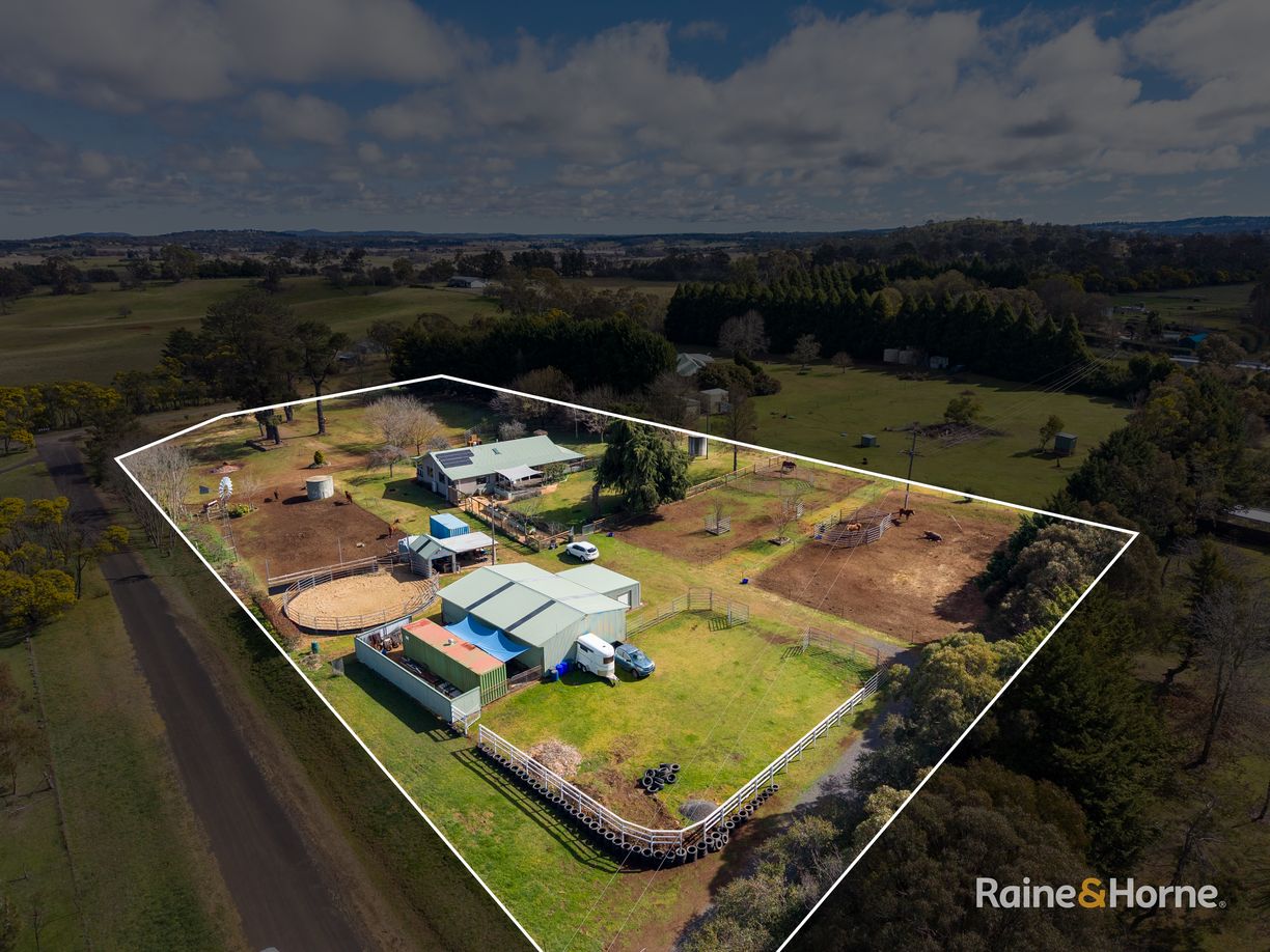 26 Tanglewood Road — photo from Raine & Horne Armidale | Glen Innes