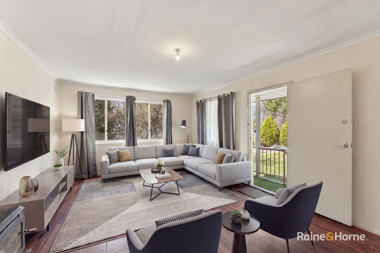 5 Chisholm Close — photo 3 of 14