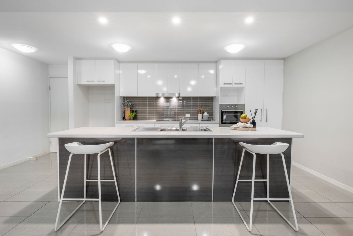 5/448 Oxley Avenue — photo 3 of 25