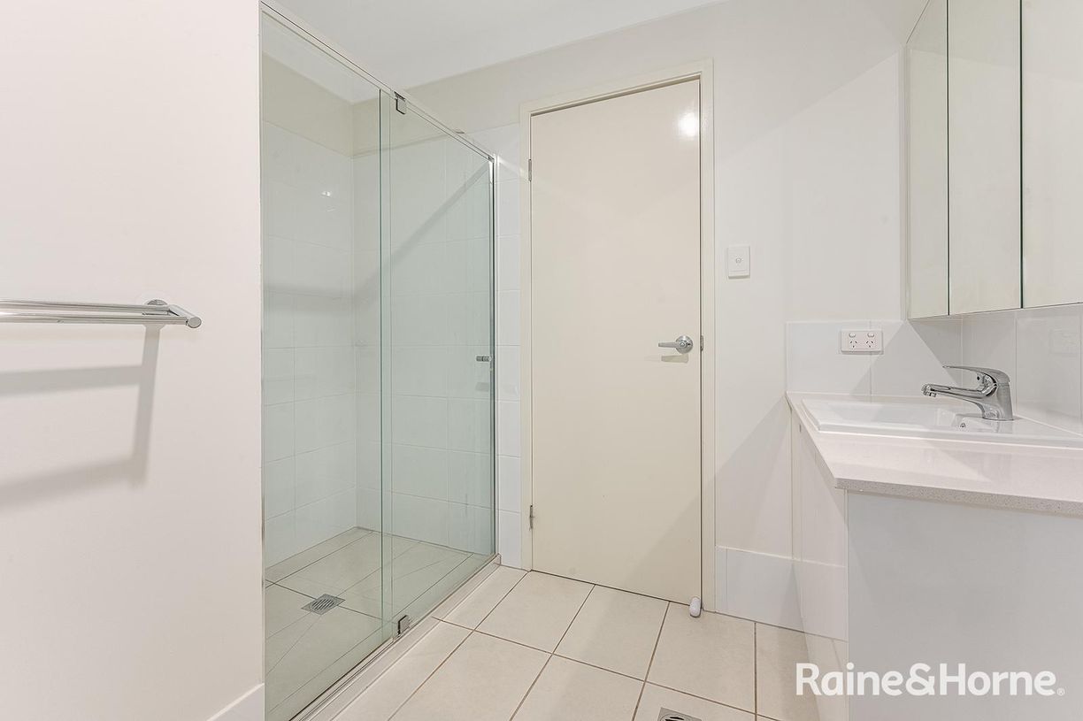 63/188 Gainsborough Drive — photo 11 of 20