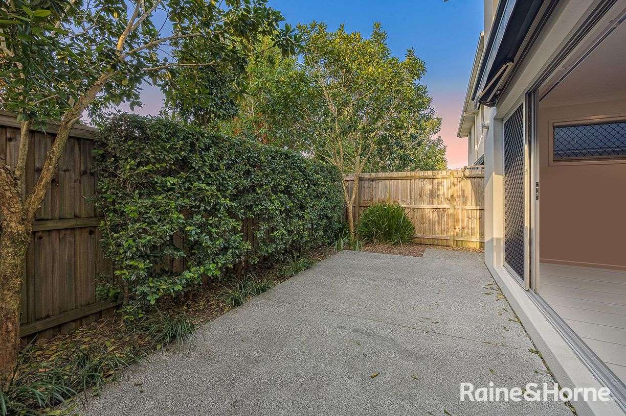63/188 Gainsborough Drive — photo 2 of 20