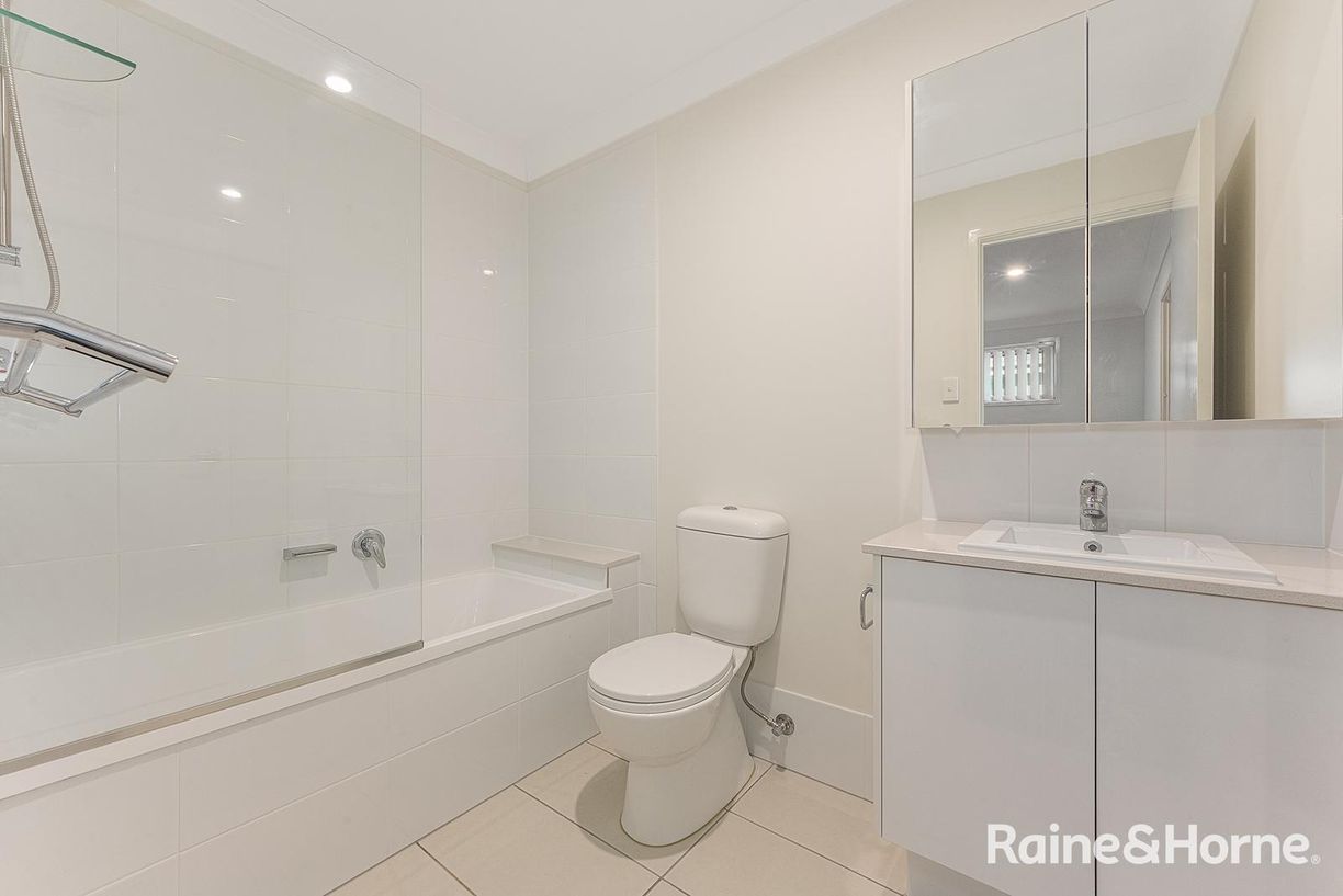 63/188 Gainsborough Drive — photo 12 of 20