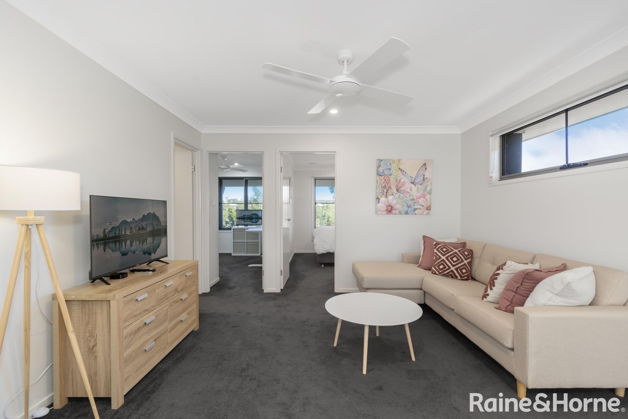 63/188 Gainsborough Drive — photo 8 of 20