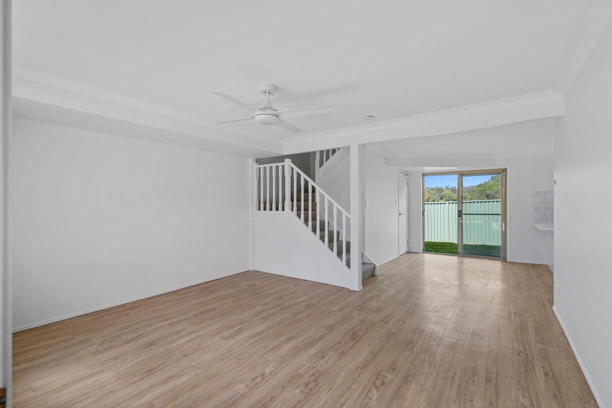 40/118 Highfield Drive — photo 3 of 15