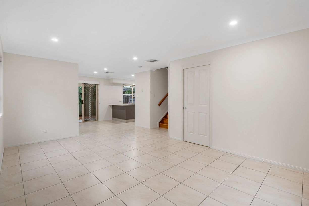 42/40 Hargreaves Road — photo 4 of 22