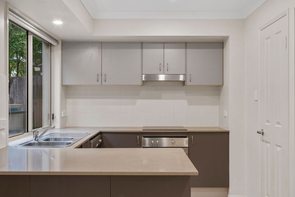 42/40 Hargreaves Road — photo 8 of 22