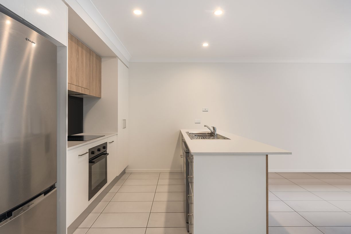 121/18 Bronzewing Street — photo 3 of 14