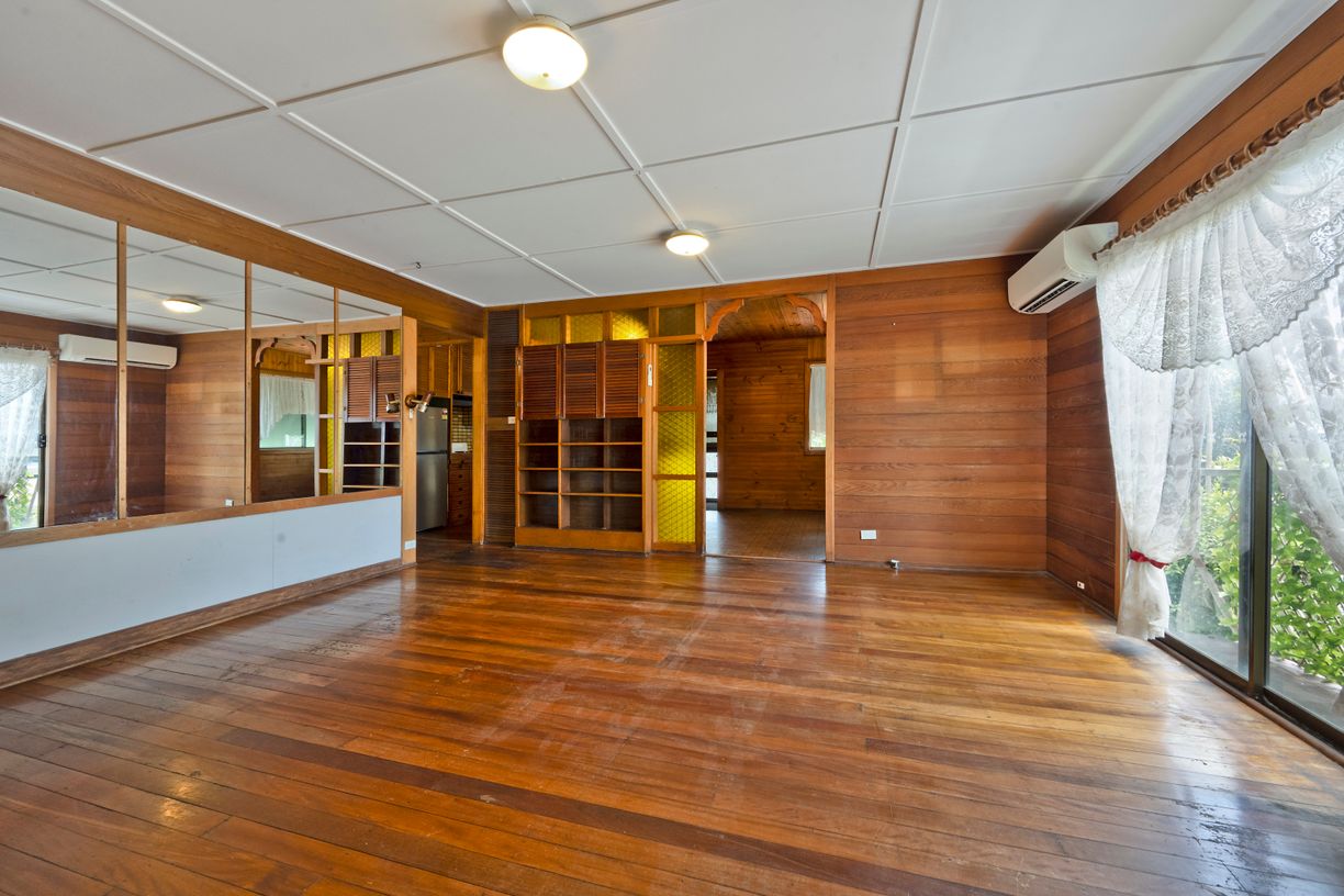 204 Monash Road — photo 3 of 7
