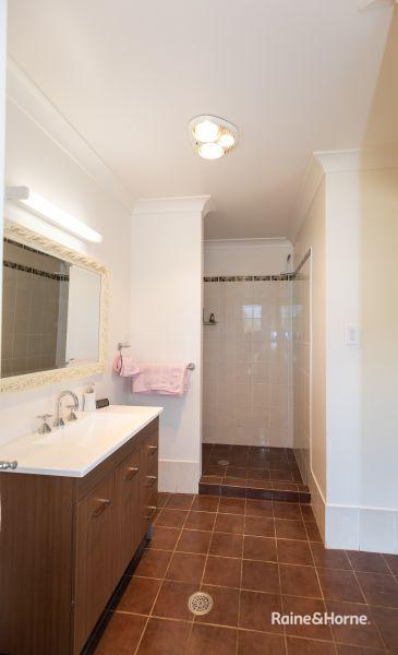 86 Lake Inverell Drive — photo 8 of 25
