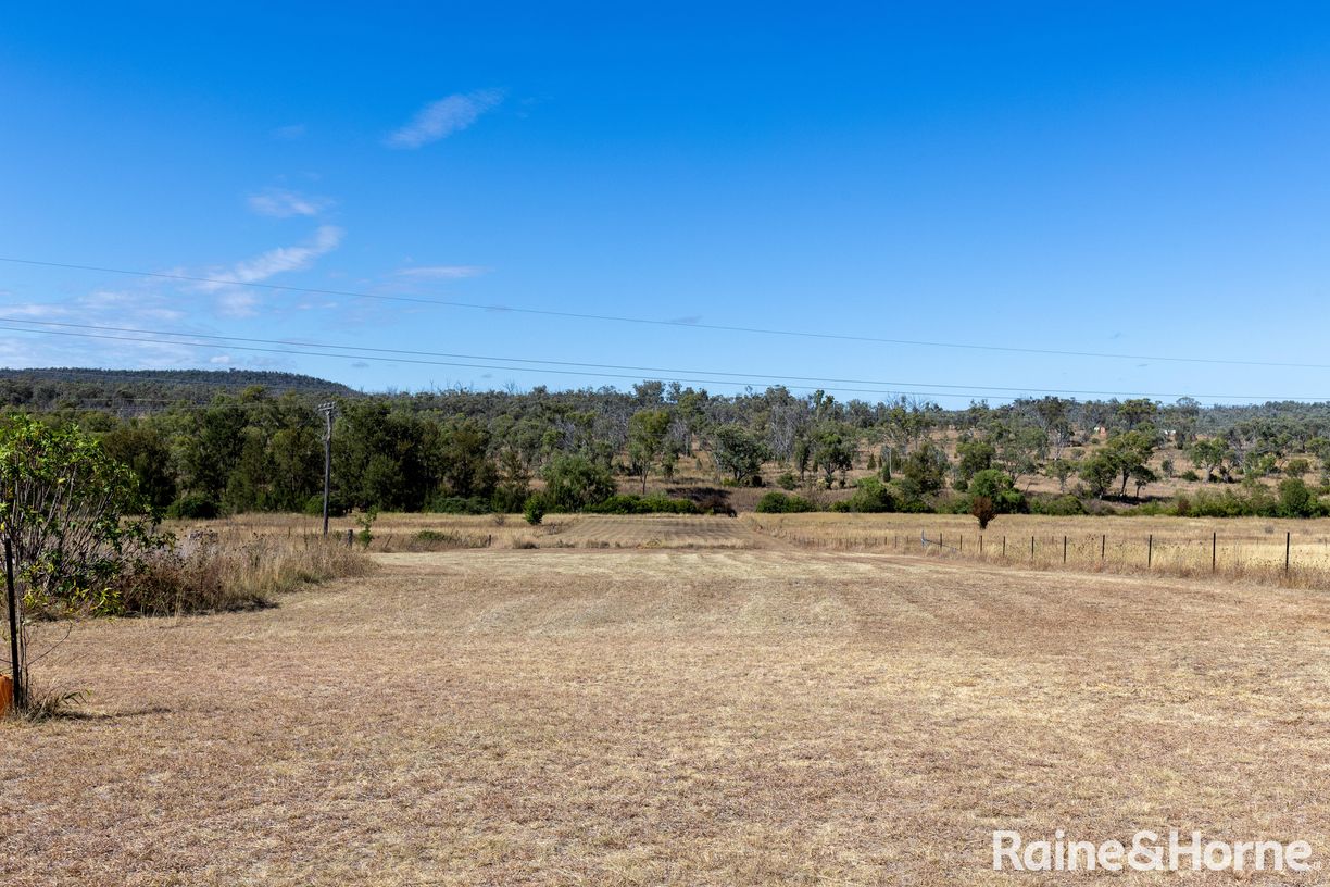 86 Lake Inverell Drive — photo 18 of 25