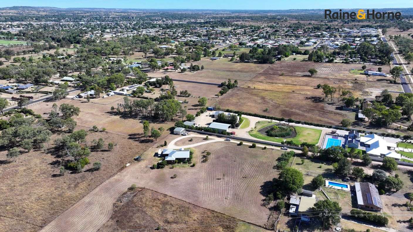86 Lake Inverell Drive — photo 22 of 25