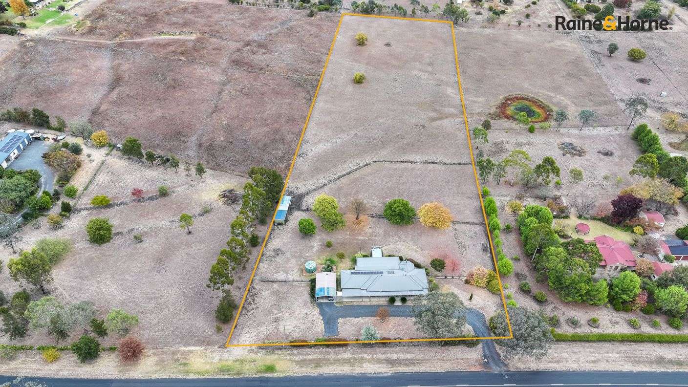 260 Old Bundarra Road — photo 2 of 26